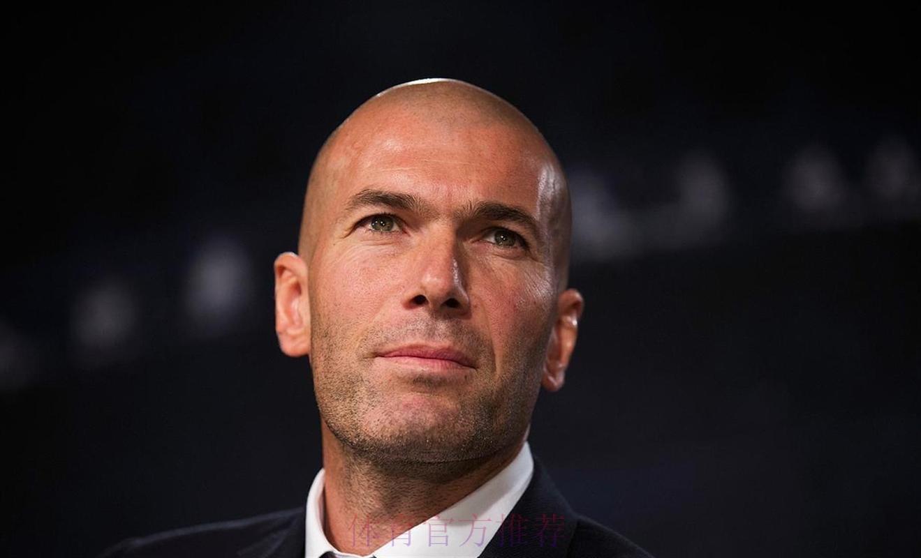 齐达内:很烦外界一直在说裁判 好像皇马啥都没做 齐达内:很烦外界一直在说裁判 好像皇马啥都没做