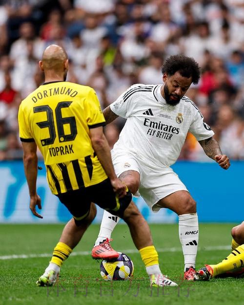 西甲-水爷点射魔笛神球!皇马3-1巴萨 法蒂里程悲